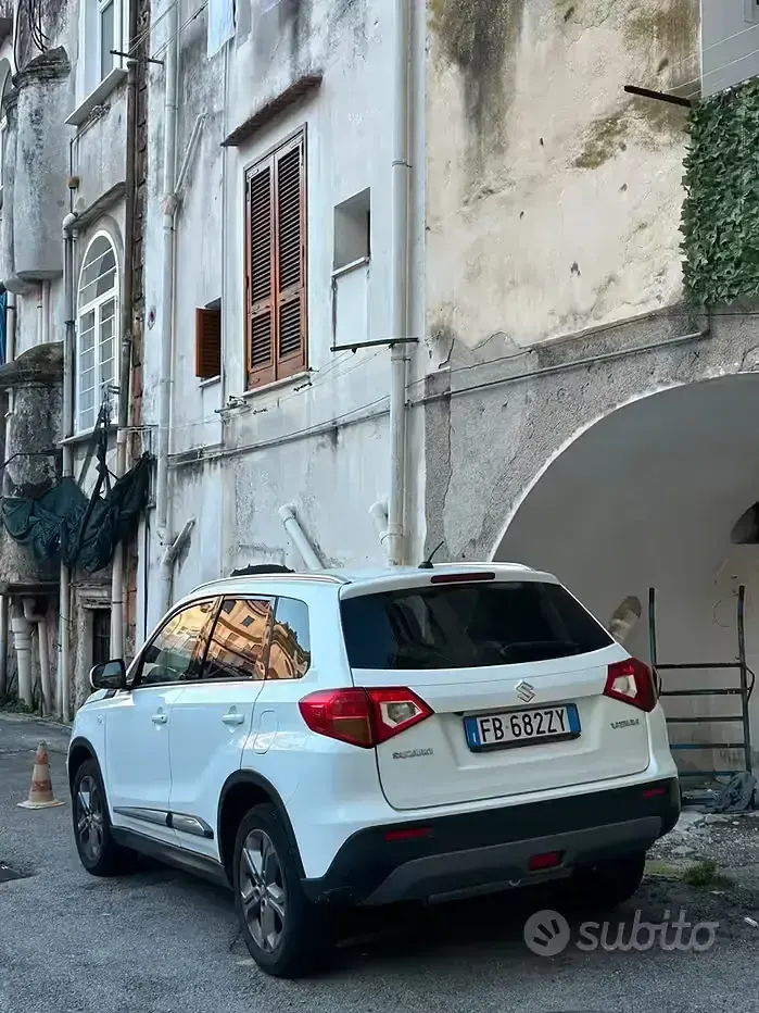 Usata Suzuki Vitara 120 CV (88 kW) 2016 Bianco SUV