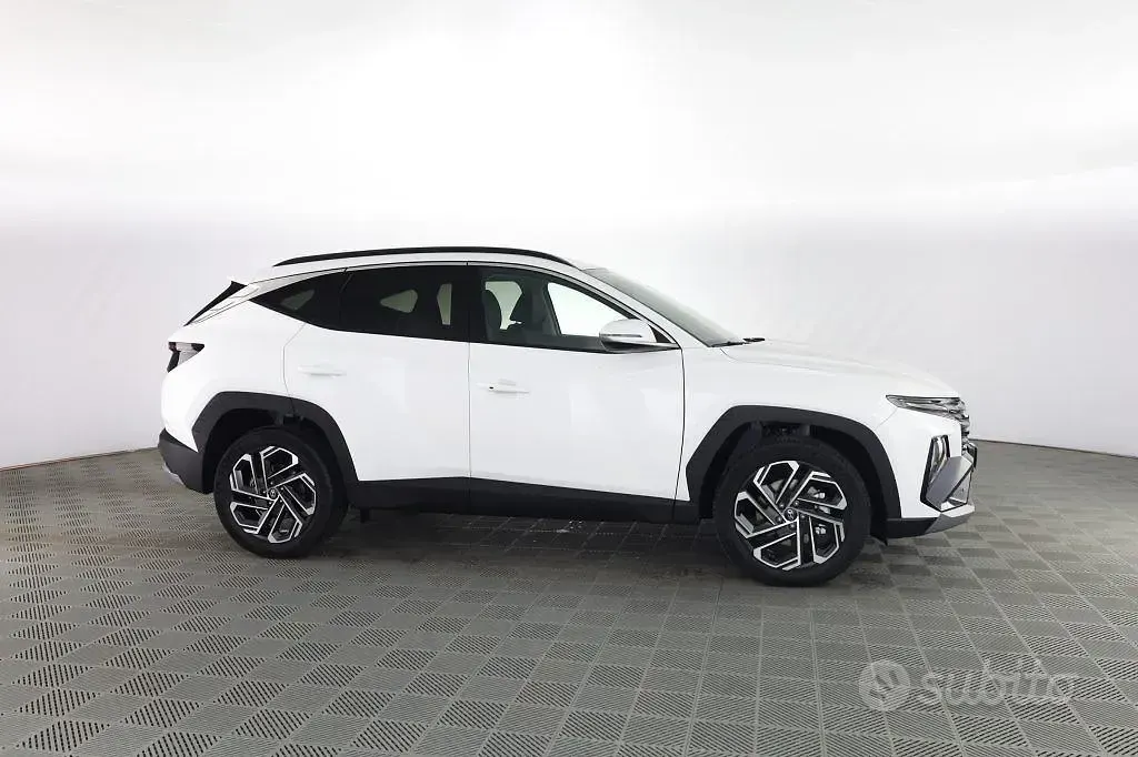 Nuova Hyundai Tucson 179 CV (131 kW) 2026 Bianco SUV