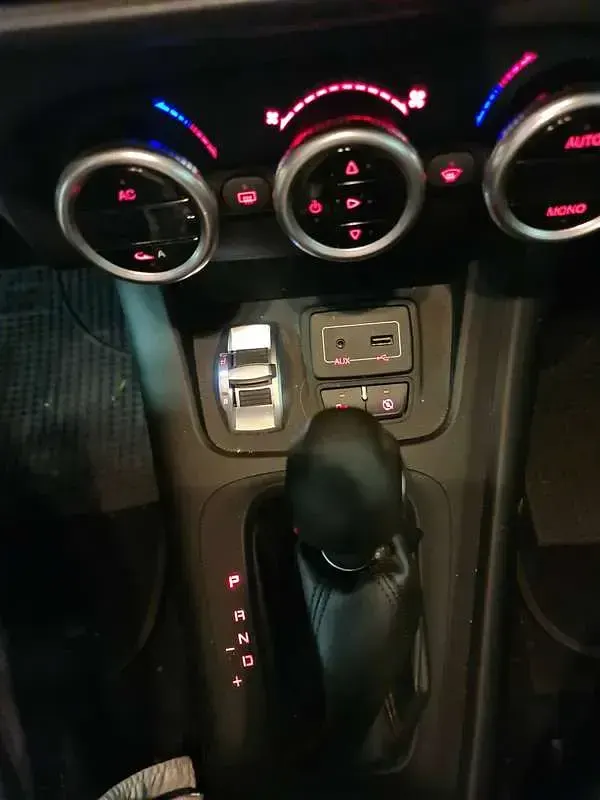 Usata Alfa Romeo Giulietta 174 CV (127 kW) 2017 Rosso Utilitaria