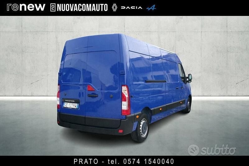 Usata Renault Master 135 CV (99 kW) 2021 Blu Berlina