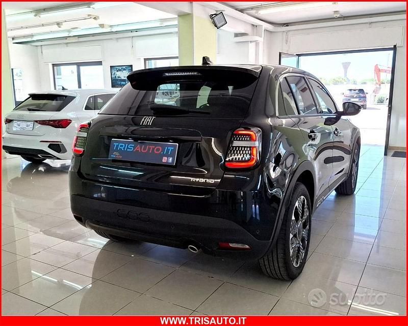 Usata Fiat 600 La Prima 110 CV (80 kW) 2024 Nero SUV