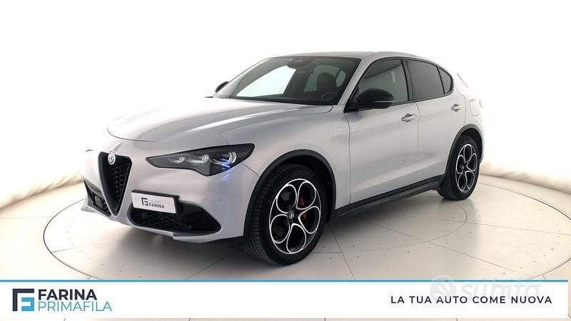 Usata Alfa Romeo Stelvio Veloce 209 CV (153 kW) 2024 Grigio chiaro SUV