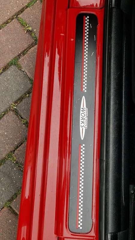 Usata Mini Cooper D 111 CV (81 kW) 2018 Rosso Utilitaria