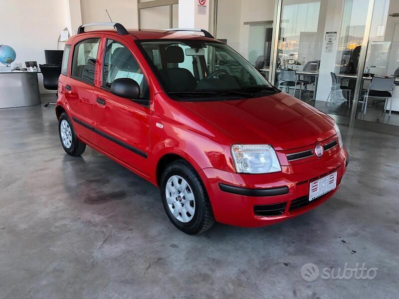 Usata Fiat Panda Dynamic 69 CV (50 kW) 2011 Rosso Utilitaria