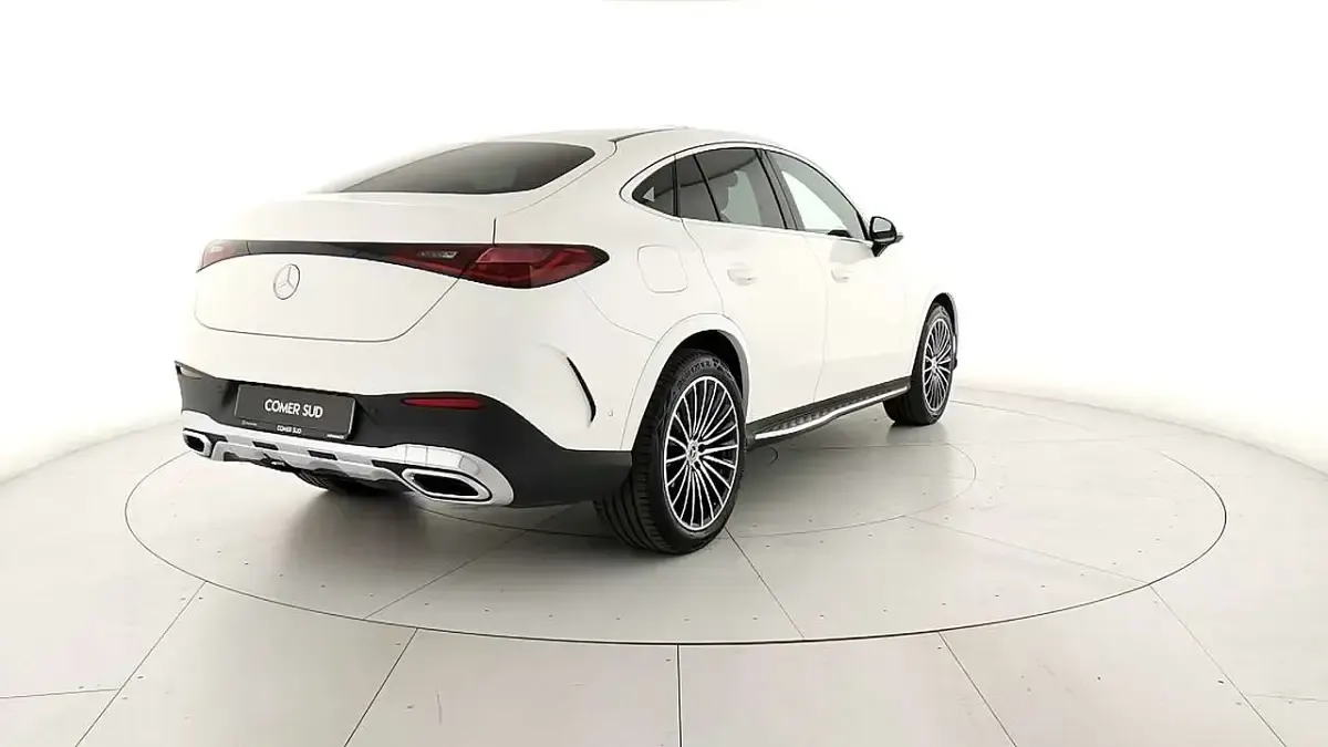 Usata Mercedes GLC300e Advanced Plus 269 CV (197 kW) 2024 Bianco polare Coupé