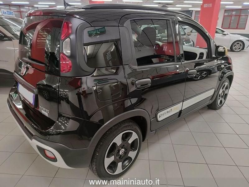 Usata Fiat Panda Cross Cross Plus 69 CV (50 kW) 2025 Nero Utilitaria