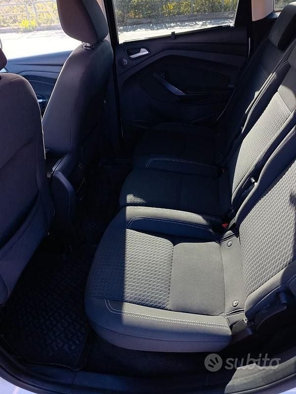 Begagnad Ford C-MAX Business Edition 105 HK (77 kW) 2018 Vit Minibuss