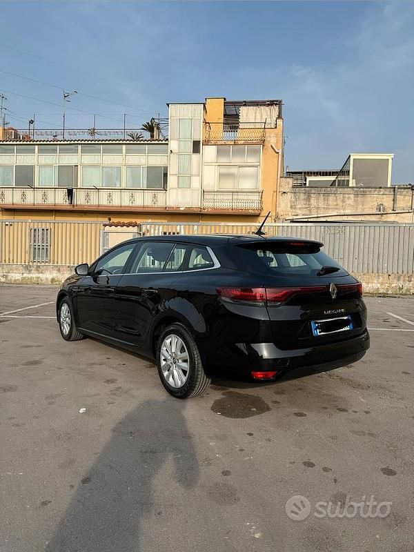 Usata Renault Mégane GrandTour Equilibre 116 CV (85 kW) 2023 Nero Station wagon