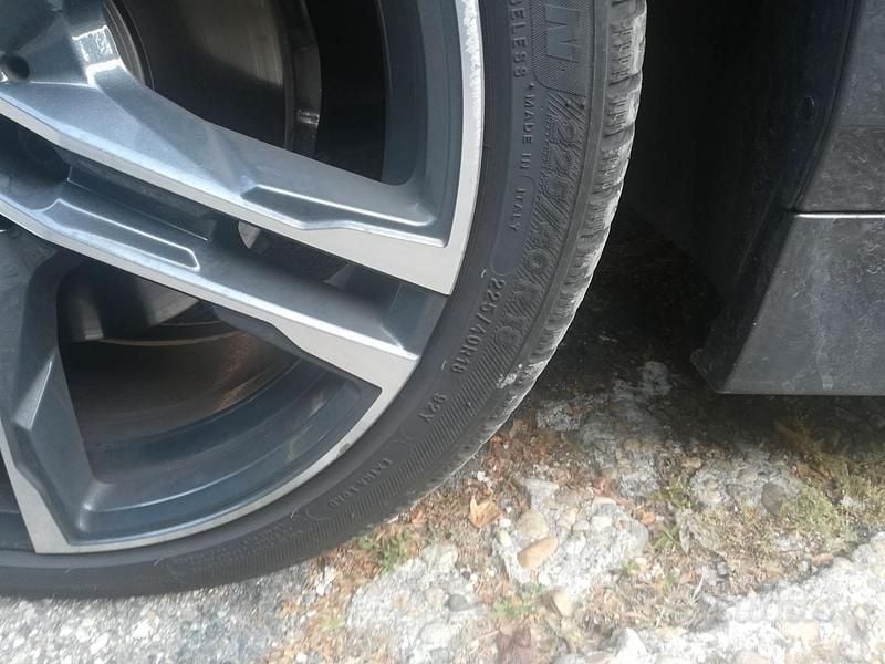 Grigio Usata 2021 BMW 118 M Sport Due volumi | 23.500 € (Ottimo prezzo) - Immagine 1/4