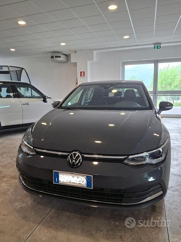 Usata VW Golf VII Style 150 CV (110 kW) 2021 Grigio Utilitaria
