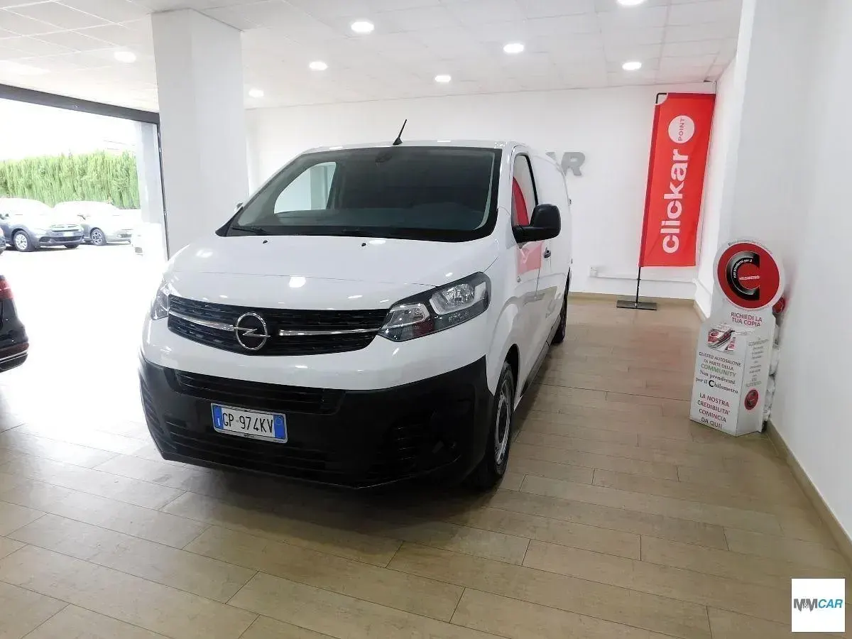 Usata Opel Vivaro-e Combi Enjoy 145 CV (106 kW) 2023 Bianco Monovolume