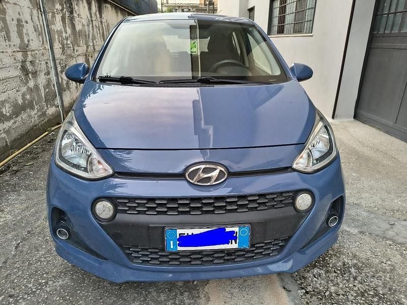 Usata Hyundai i10 83 CV (61 kW) 2017 Blu Utilitaria