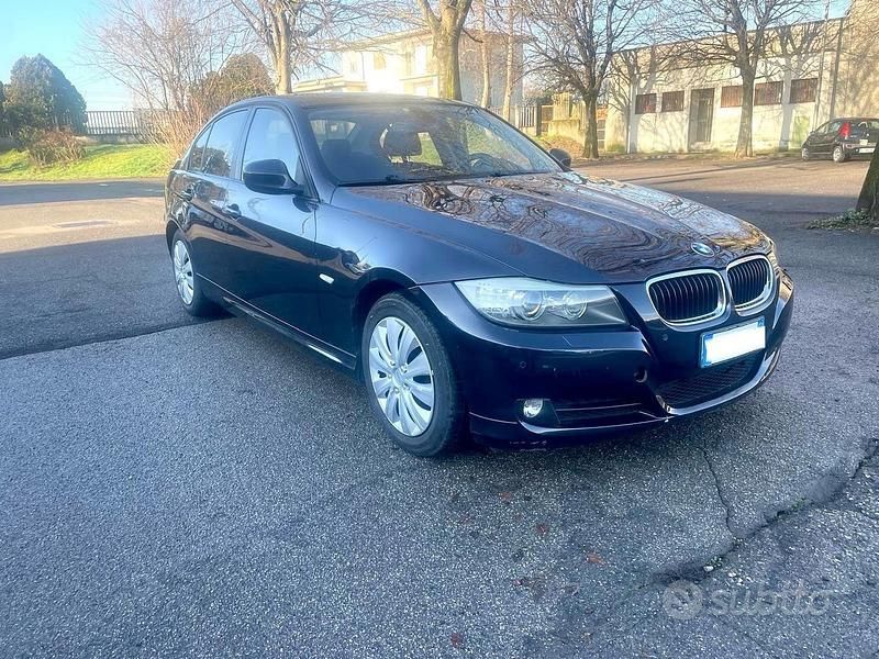 Usata BMW 320 M Sport 176 CV (129 kW) 2009 Blu Berlina