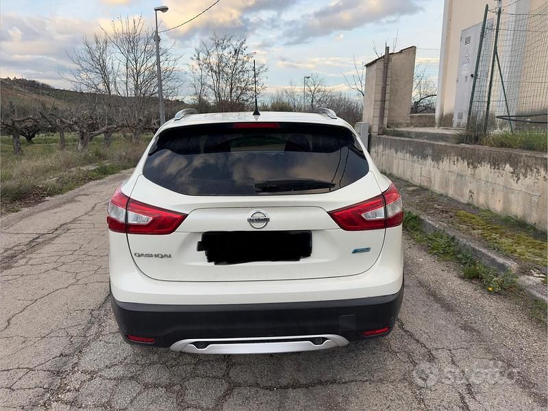Usata Nissan Qashqai 360º 2016 Bianco SUV