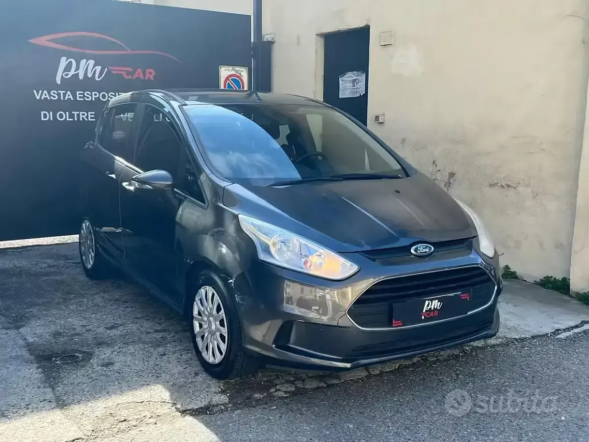 Usado Ford B-MAX Titanium 105 CV (77 kW) 2016 Gris Monovolumen
