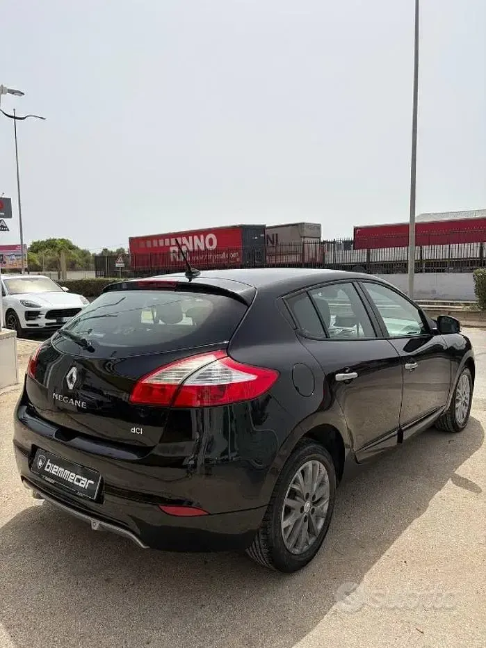 Usata Renault Mégane III 110 CV (80 kW) 2014 Nero Berlina