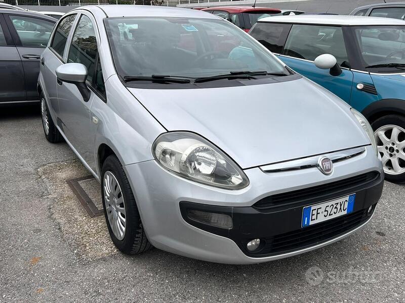 Usato 2011 Fiat Punto Evo 1.2 Benzin 69 CV (3.200 €)