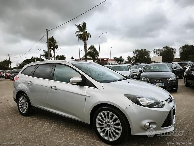 Usata Ford Focus Titanium 116 CV (85 kW) 2013 Grigio Station wagon