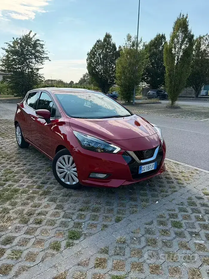 Usata Nissan Micra 92 CV (67 kW) 2022 Rosso Utilitaria