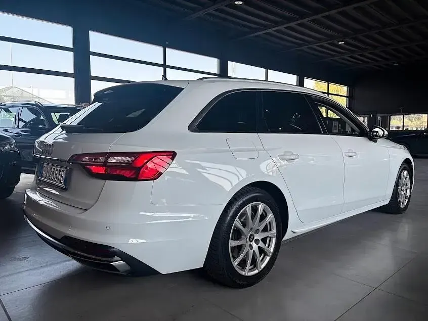 Usata Audi A4 Advanced 150 CV (110 kW) 2022 Bianco Station wagon