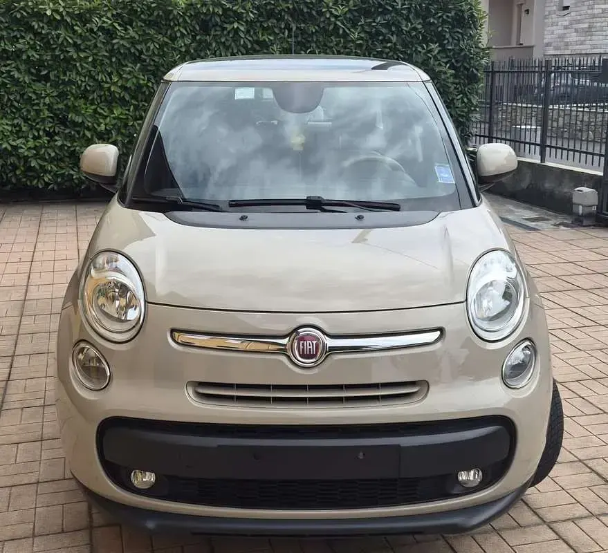 Usata Fiat 500L Lounge 80 CV (58 kW) 2013 Beige Monovolume