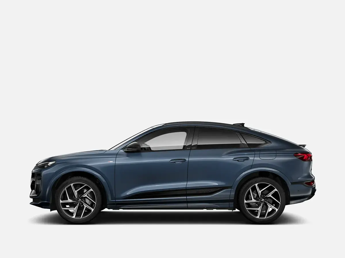 Nuova Audi Q6 Sportback e-tron S-Line 119 kW (163 CV) 2026 Blu plasma metallizzato SUV