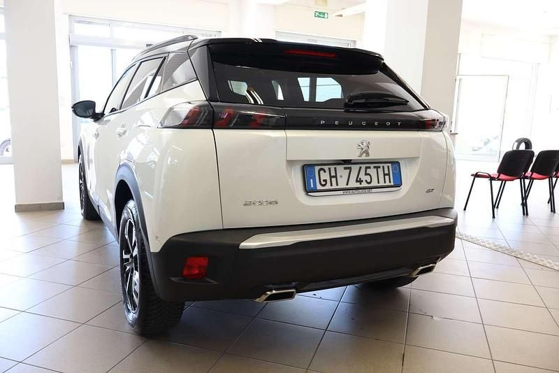 Usata Peugeot 2008 GT-line 131 CV (96 kW) 2022 Bianco madreperla SUV