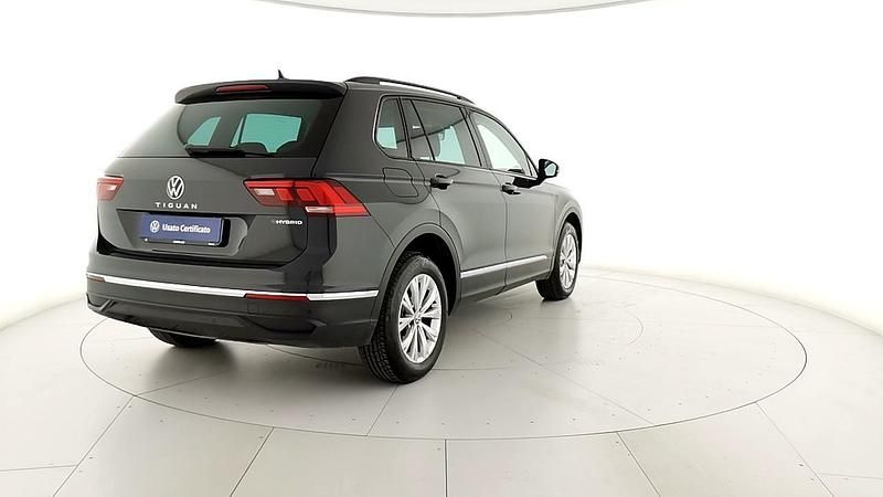 Usata VW Tiguan Life 245 CV (180 kW) 2023 Grigio SUV