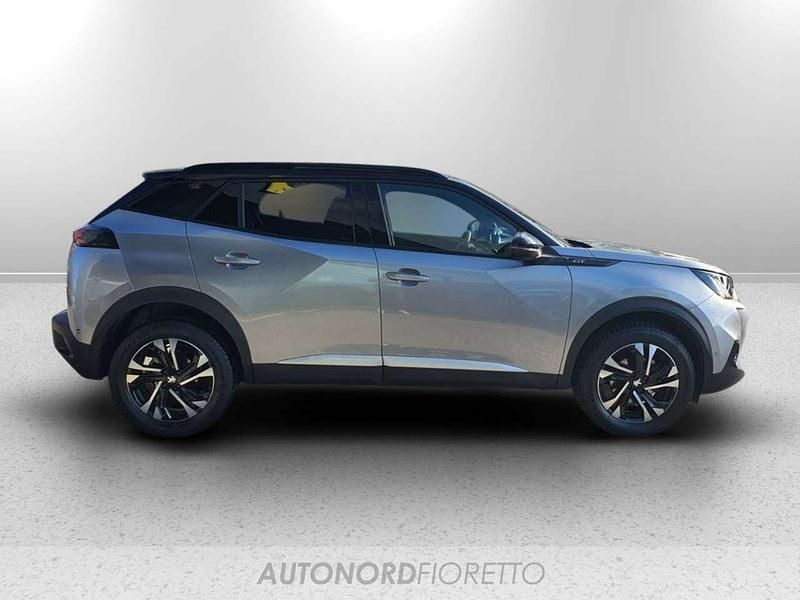Usata Peugeot 2008 GT-line 131 CV (96 kW) 2021 Grigio SUV