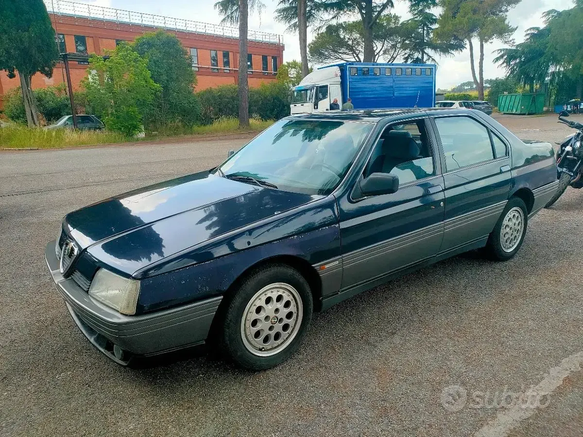 Usata Alfa Romeo 164 145 CV (106 kW) 1988 Bluazzurro Berlina