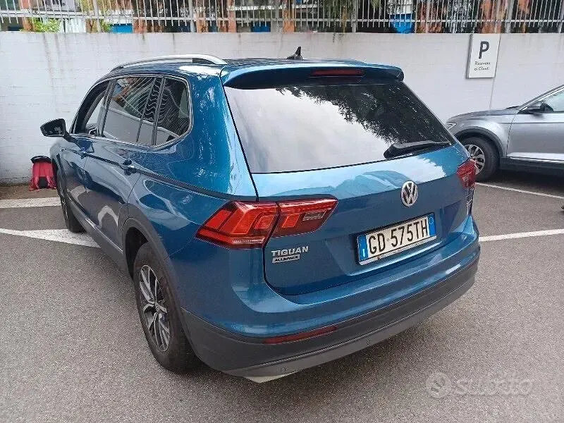 Usata VW Tiguan Allspace Business 150 CV (110 kW) 2020 Blu SUV