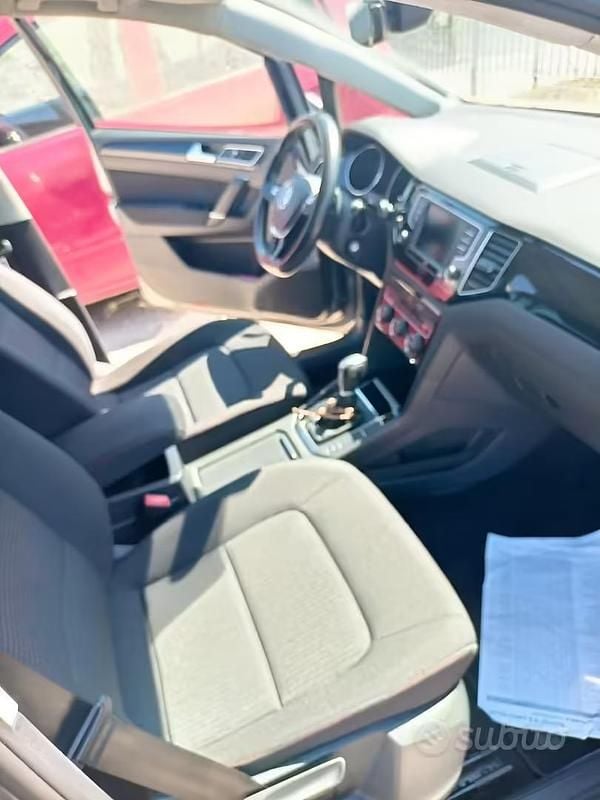 Usata VW Golf Sportsvan 110 CV (80 kW) 2017 Grigio Monovolume