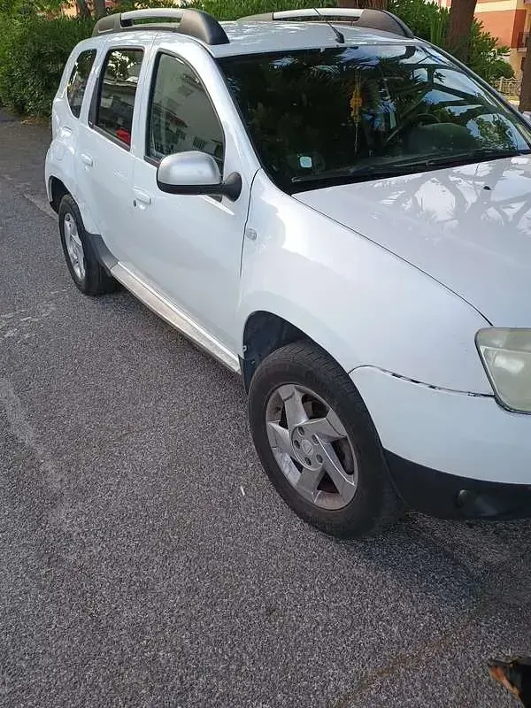 Usata Dacia Duster Ambiance 107 CV (78 kW) 2010 Bianco SUV