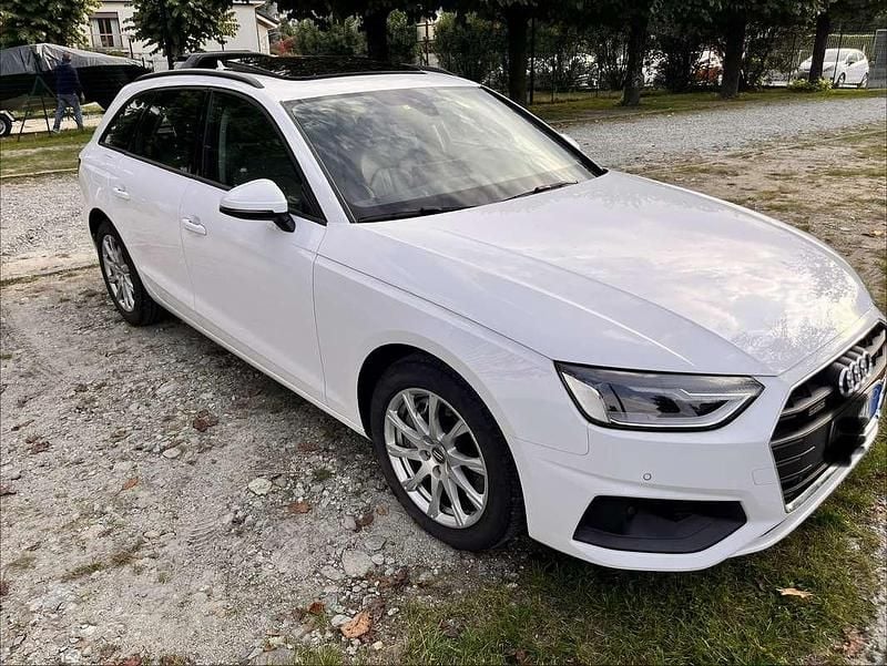 Bianco Usata 2019 Audi A4 S-Line Station wagon | 26.350 € (Buon prezzo) - Immagine 1/4