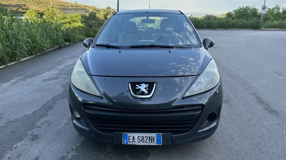 Usata Peugeot 207 90 CV (66 kW) 2010 Berlina
