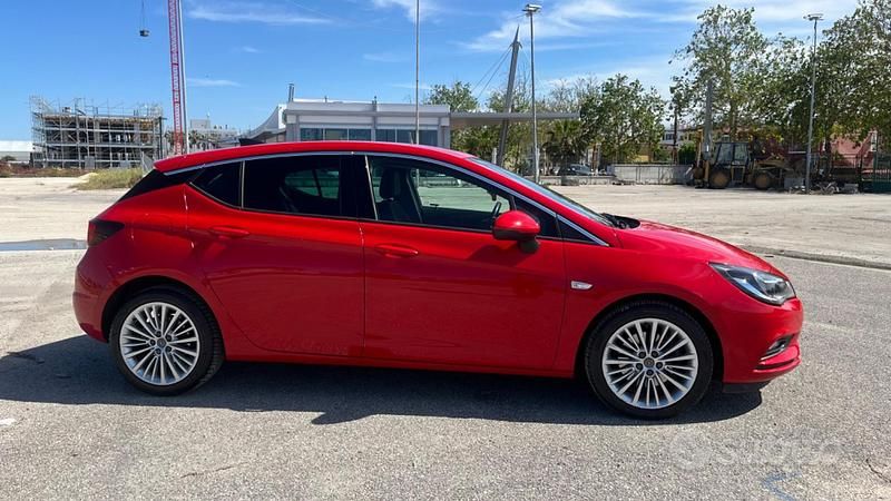 Usata Opel Astra Innovation 136 CV (100 kW) 2016 Rosso Berlina