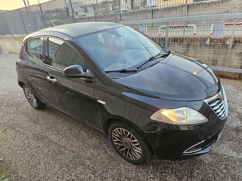 Usata Lancia Ypsilon S 95 CV (69 kW) 2013 Utilitaria