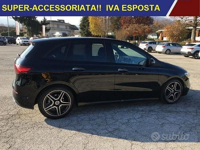 Usata Mercedes B200 Advanced Plus 150 CV (110 kW) 2024 Nero Monovolume