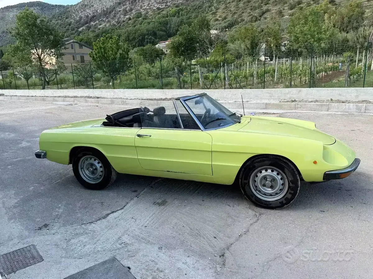 Usata Alfa Romeo Spider Veloce 131 CV (96 kW) 1970 Giallo Cabrio