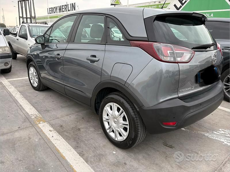 Usata Opel Crossland 102 CV (75 kW) 2019 Grigio SUV