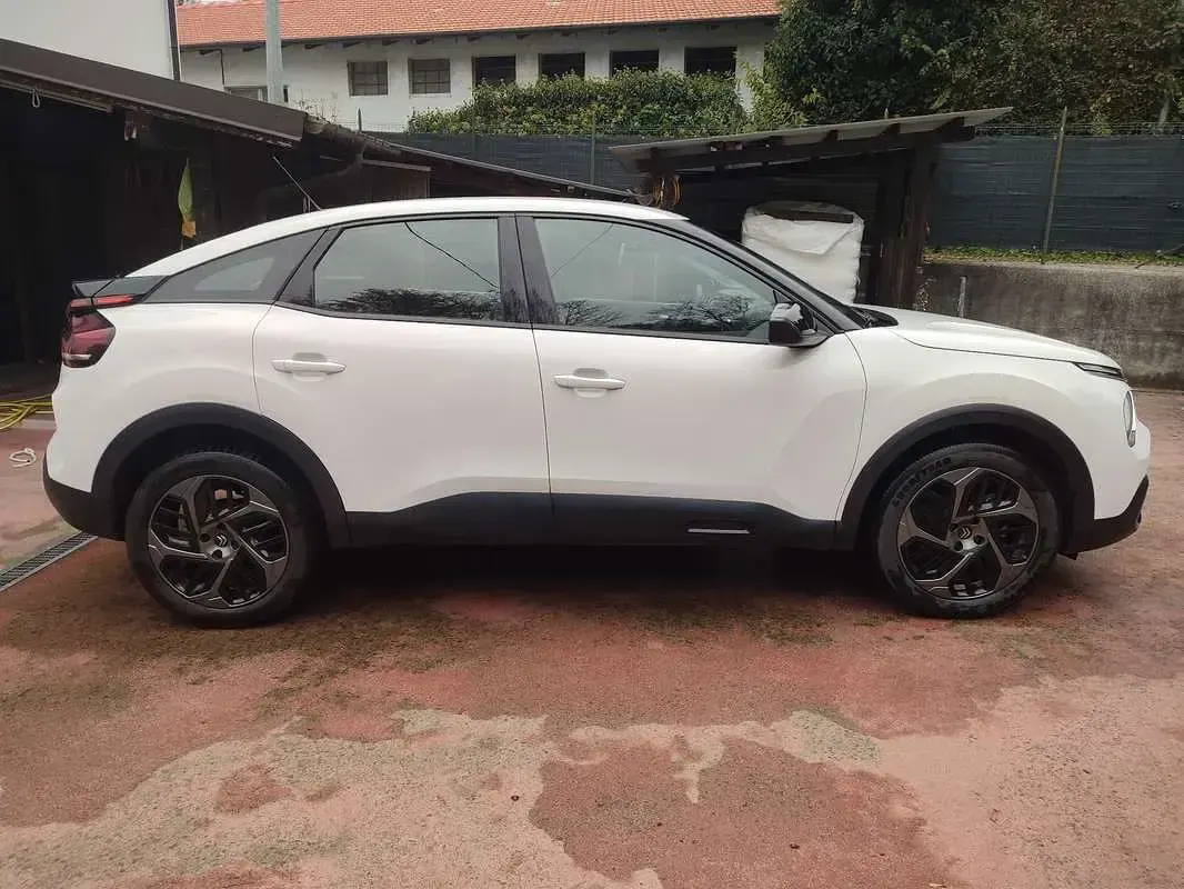 Usata Citroën C4 Feel 131 CV (96 kW) 2022 Berlina