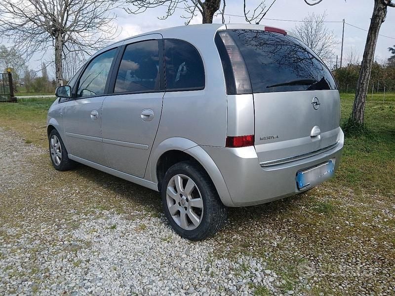 Usata Opel Meriva 90 CV (66 kW) 2006 Monovolume