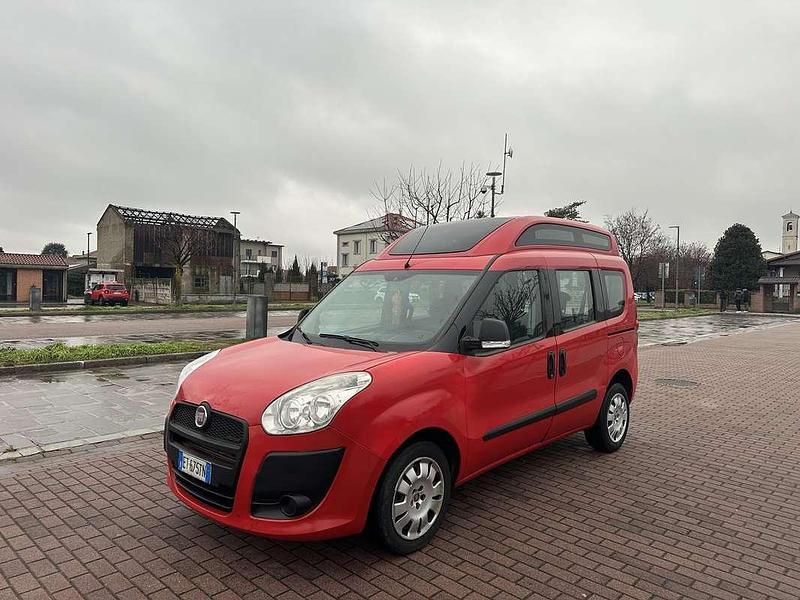 Usata Fiat Doblò Dynamic 105 CV (77 kW) 2014 Rosso Monovolume