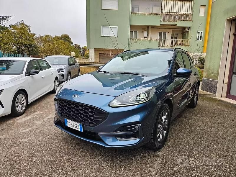 Usata Ford Kuga ST-Line 120 CV (88 kW) 2022 Blu SUV