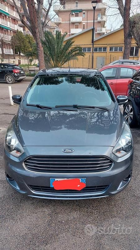 Begagnad Ford Ka Plus 71 HK (52 kW) 2016 Grå Halvkombi