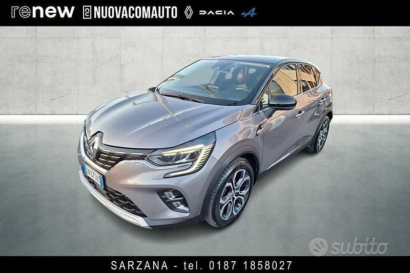 Usata Renault Captur Intens 101 CV (74 kW) 2023 Grigio SUV