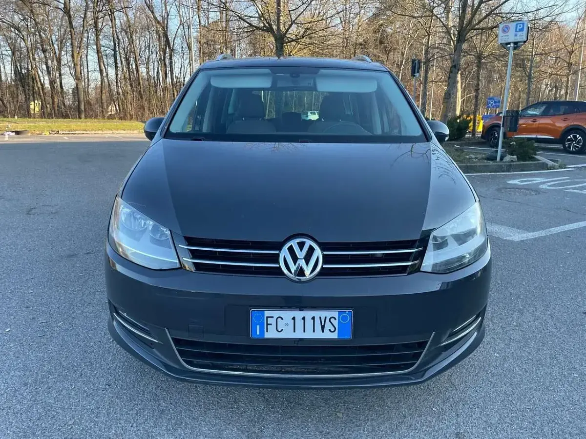 Usata VW Sharan Comfortline 150 CV (110 kW) 2011 Grigio Monovolume