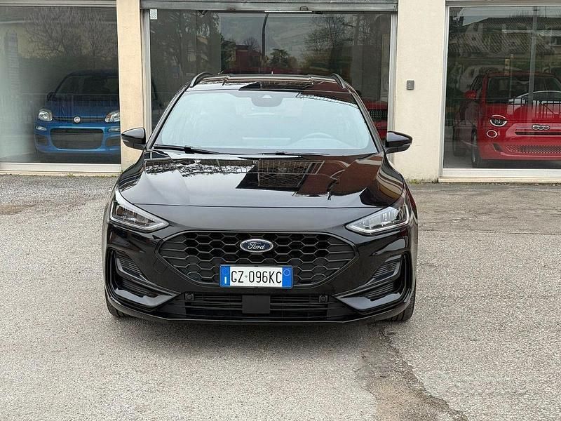 Usata Ford Focus ST-Line 126 CV (92 kW) 2025 Nero Station wagon
