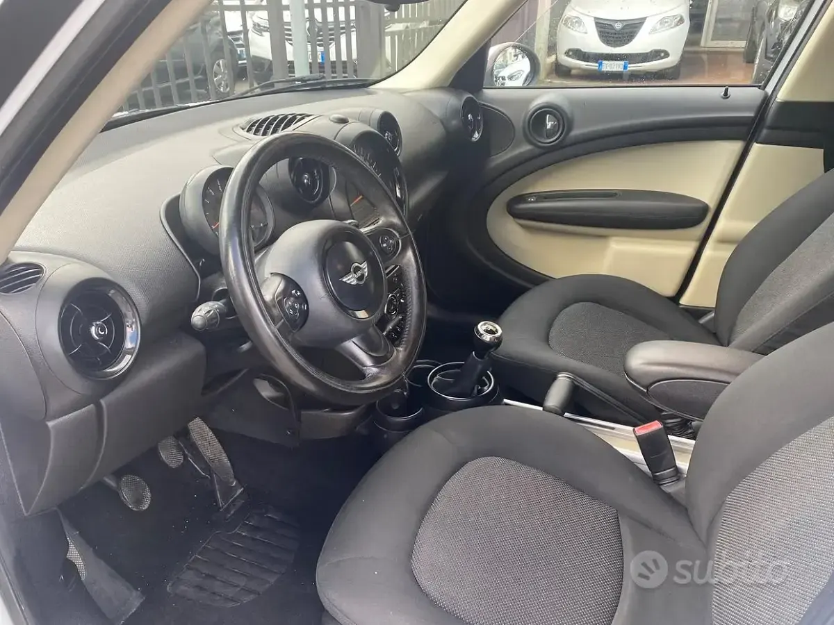 Usata Mini One D Countryman 111 CV (81 kW) 2015 Bianco SUV