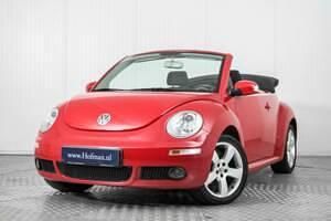 Usata VW New Beetle 116 CV (85 kW) 2006 Rosso Utilitaria